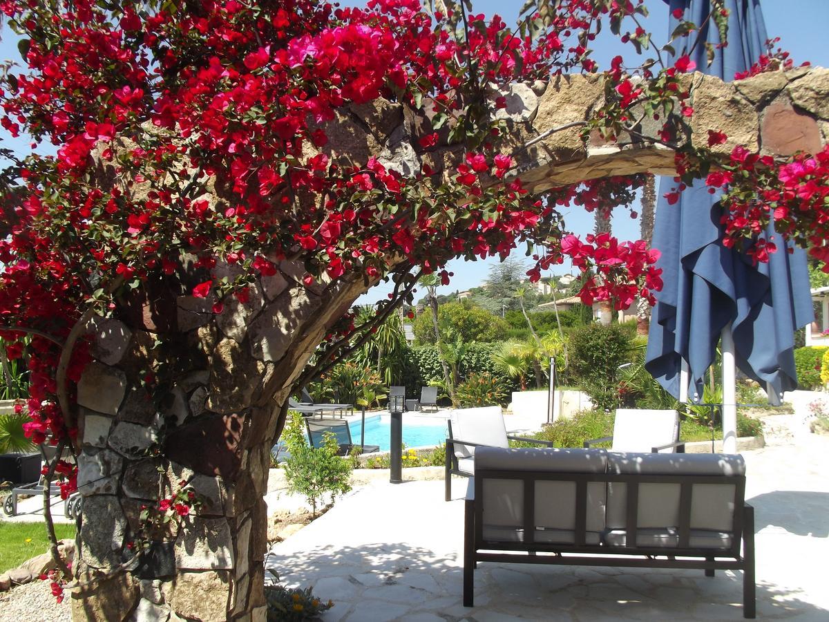 Hotel La Quietude Les Issambres Luaran gambar